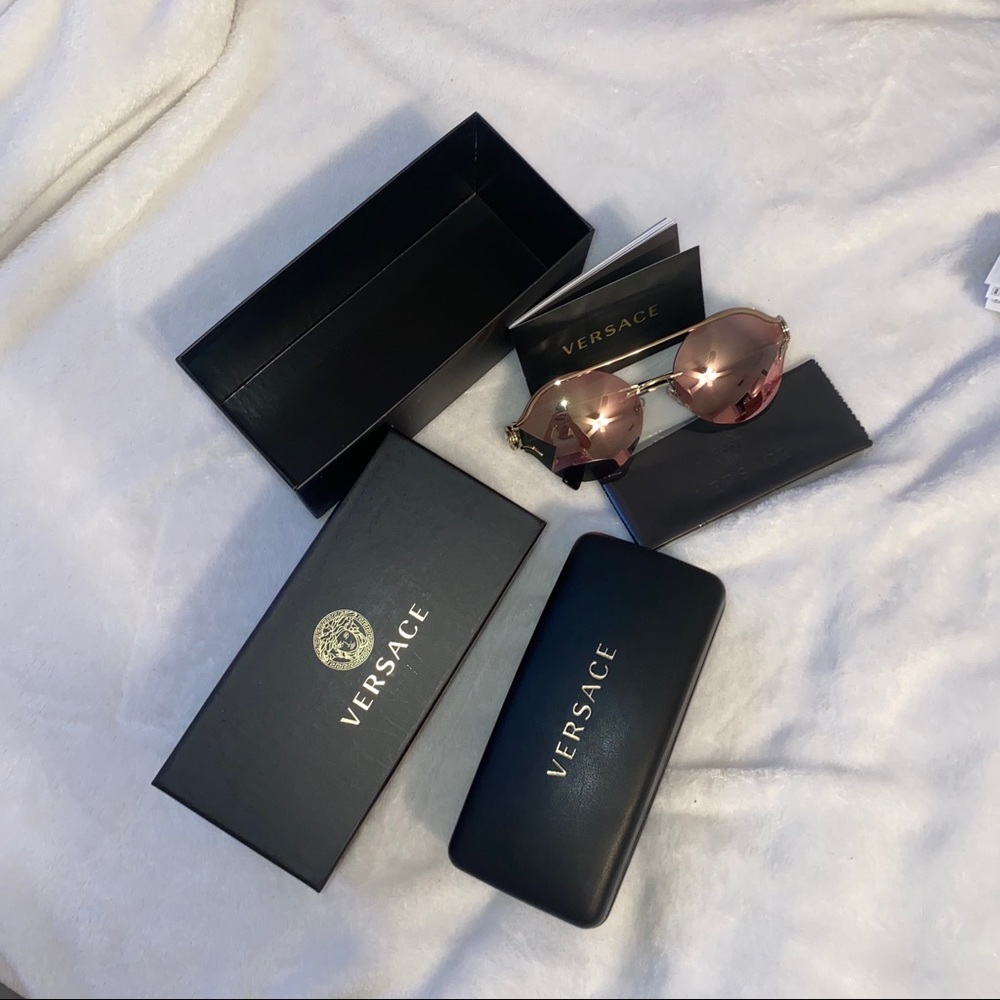 NEW Versace round sunglasses